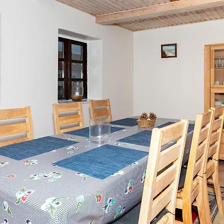 6 Person In Logstor-by Traum Logstor